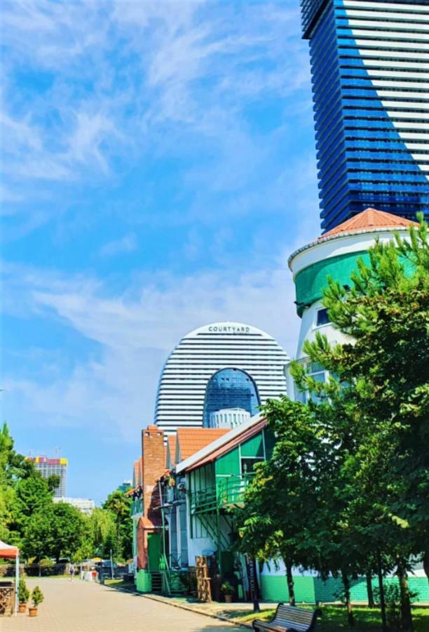 Orbi Twin Towers Aparthotel With Sea View Batumi Exterior foto