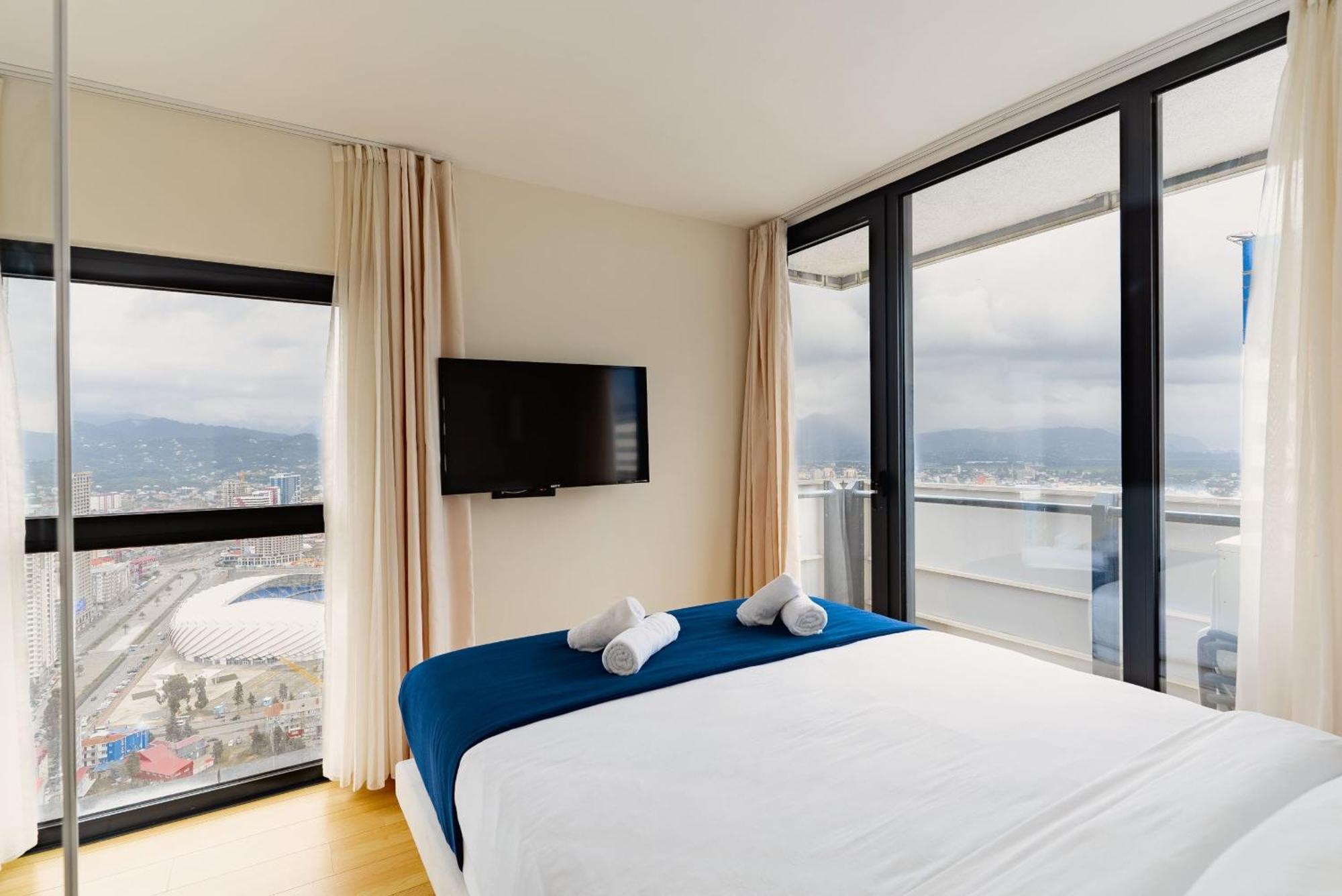 Orbi Twin Towers Aparthotel With Sea View Batumi Exterior foto