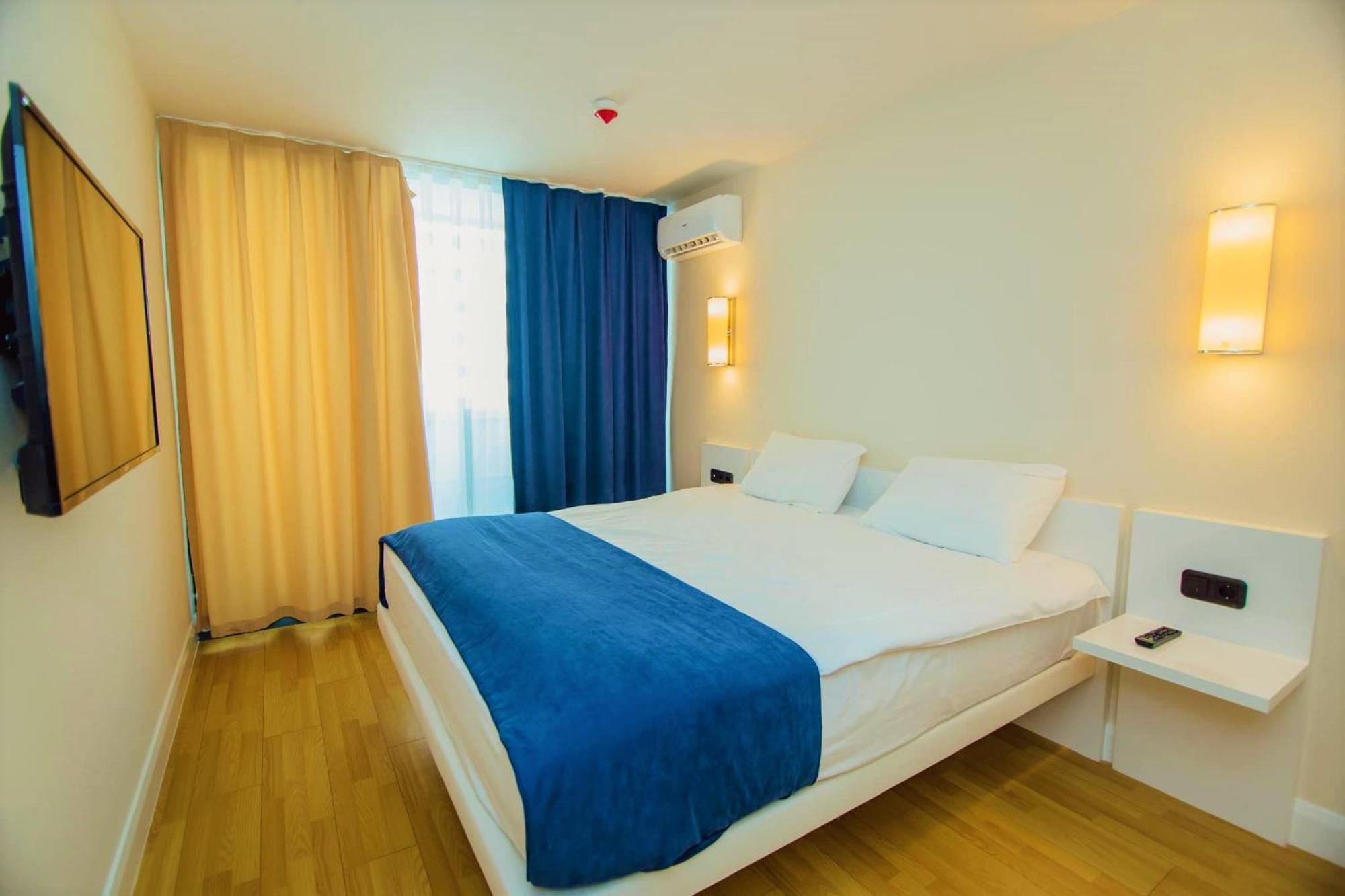 Orbi Twin Towers Aparthotel With Sea View Batumi Exterior foto