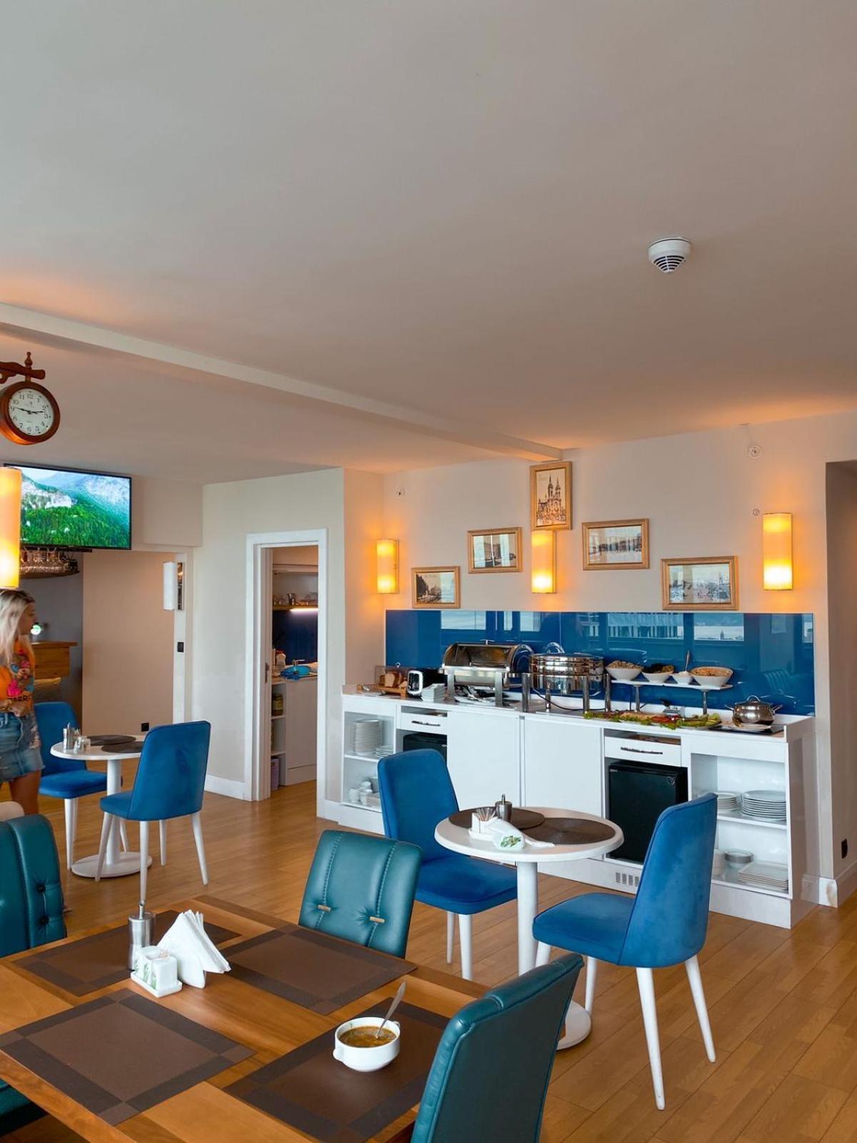 Orbi Twin Towers Aparthotel With Sea View Batumi Exterior foto